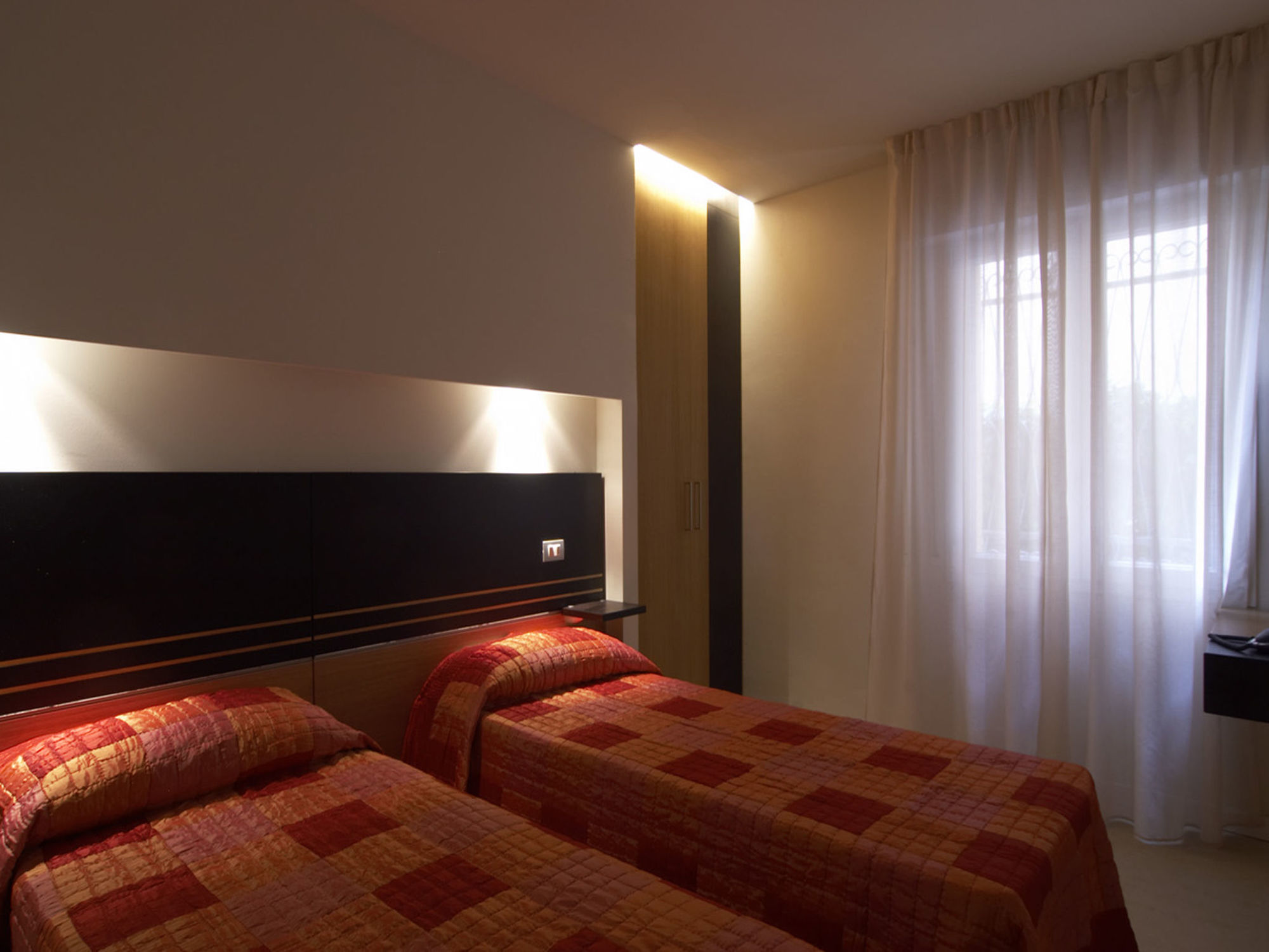 Hotel Villa Lalla Rimini Esterno foto