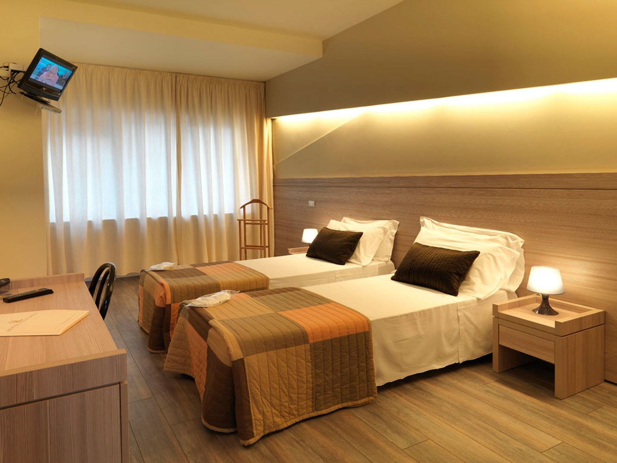 Hotel Villa Lalla Rimini Esterno foto